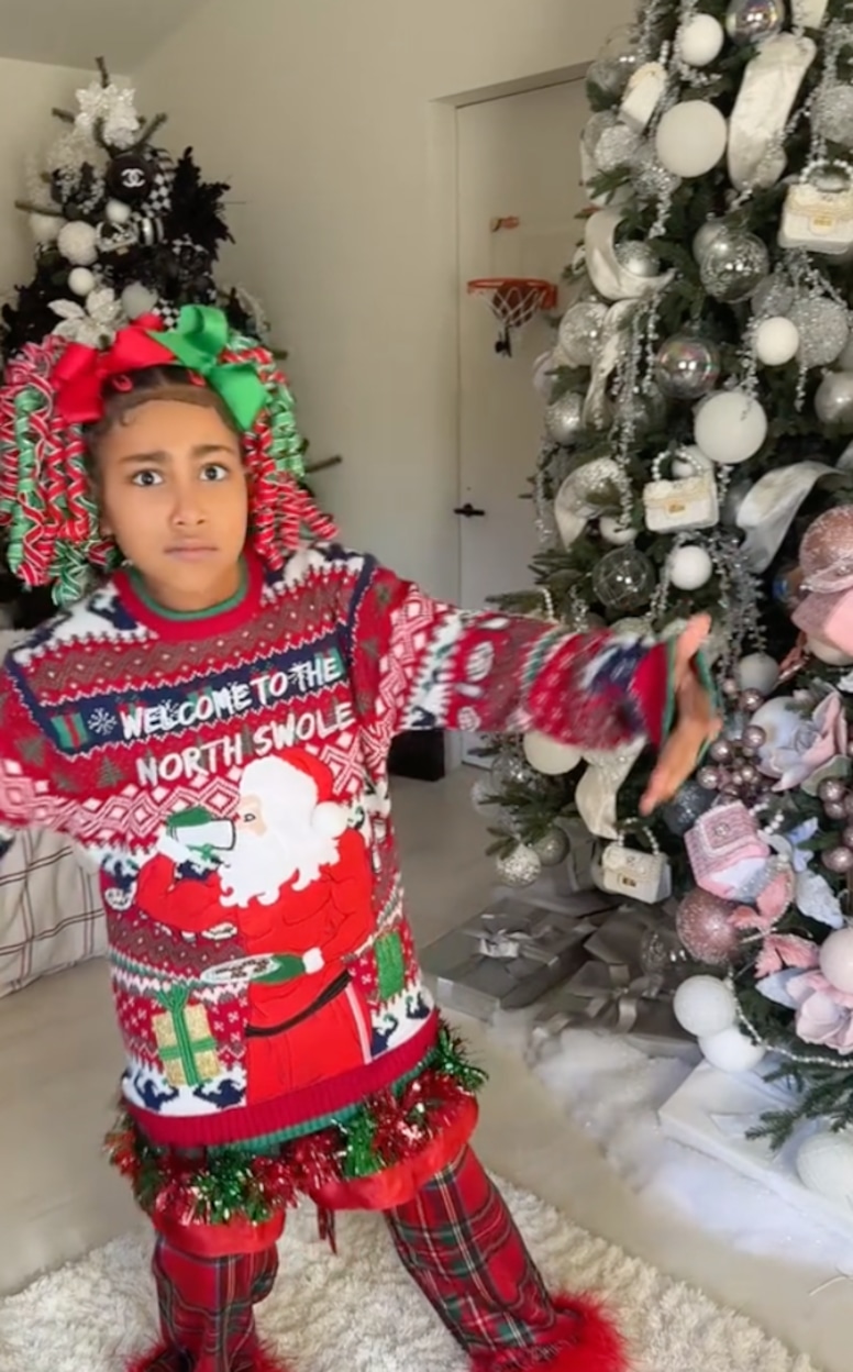 Kardashian clearance christmas sweater